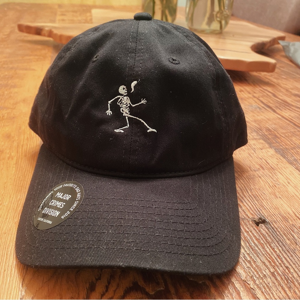 Retro Sneaking Skeleton Hat